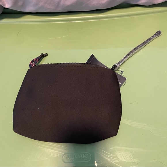 Tommy Hilfiger Wristlet - Picture 4 of 4